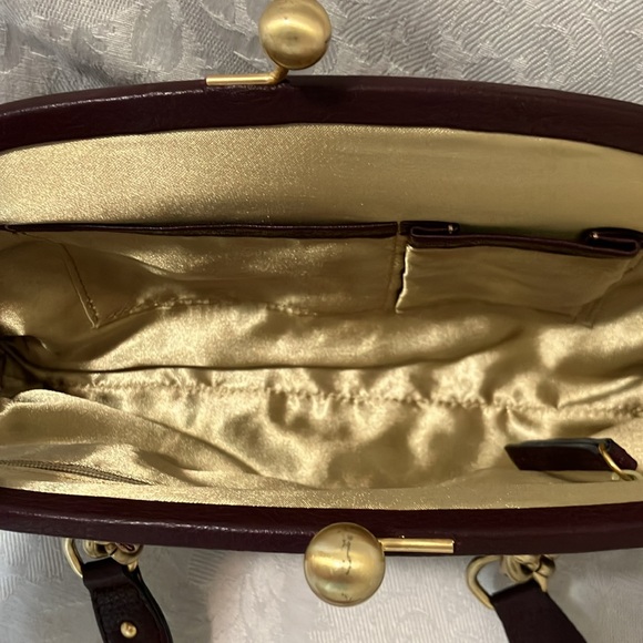 Charles David Leather Handbag and Dust Bag PRICE DROP - Picture 13 of 15